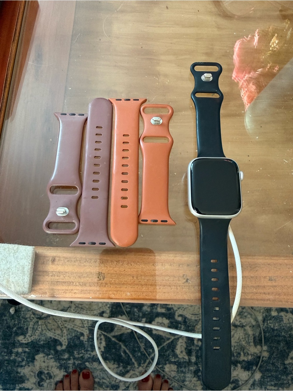 Apple Watch Series 9 – Excellent Condition – $200 OBO, 2 extra bands/charger